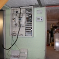 Montage eines SMA Sunny Island 6.0 h -11 Inselwechselrichters zur Eigenverbrauchserhöhung - Die Verkabelung